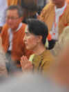 Aung San Su Kiy.jpg (548221 byte)