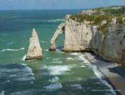 http://domenico1974.files.wordpress.com/2011/08/etretat-falaise-daval-5bis.jpg?w=300