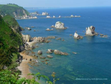 C:\Users\DOMENI~1.ZUC\AppData\Local\Temp\Cudillero, playa del Silencio (4).JPG